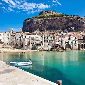 Arvilla's Willa Campofelice Di Roccella