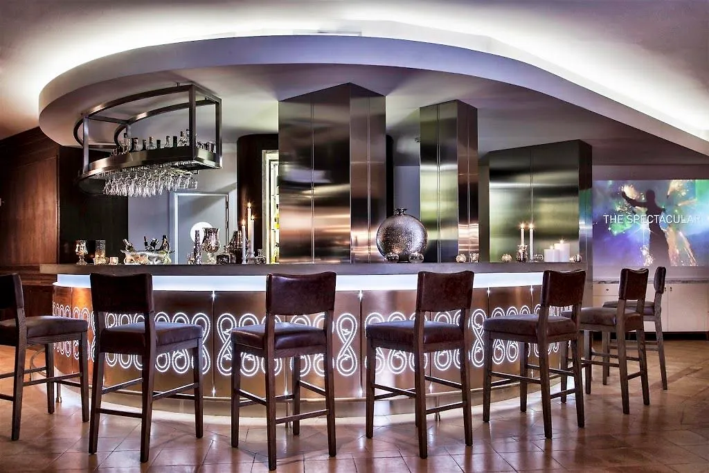 Hotel Renaissance Tuscany Il Ciocco Resort & Spa Barga